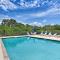 River Strand Country Club Condo with Pool Access! - 布雷登顿