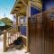 Secluded Patio Cottage Right By All The Action - Portland