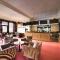 Wallace Apartment - A unique apartment in countryside park with WIFI and access to bar and pool