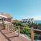 Oceanfront bungalow 3 br/2 ba, Wifi Fireplace: Guppy Huys
