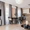 Comfy luxury center apartment