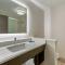 Holiday Inn Express & Suites - Phoenix Dwtn - State Capitol by IHG