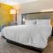 Holiday Inn Express & Suites - Phoenix Dwtn - State Capitol by IHG