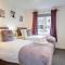2-BR Apartment, En-suite, Allocated Parking, next to Playground - Coventry