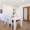 Periwinkle I Pet Friendly I 2 Mins Walk to Beach