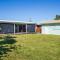 Periwinkle I Pet Friendly I 2 Mins Walk to Beach