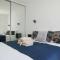 Phaedrus Living: Seaside Luxury Flat Lighthouse 62