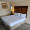 Oceanfront Twilight Surf Hotel
