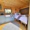 Peak District Shepherds Hut
