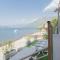 Dream Lake Apartments Lake View - private beach by Rent All Como