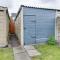 3 Bedroom Home l Free Parking l 5 Guests l Contractor Stays l Family Stays I - Wigan