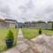 3 Bedroom Home l Free Parking l 5 Guests l Contractor Stays l Family Stays I - Wigan