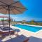 Villa Diva with 7 bedrooms, heated pool, sauna and fun zone, sea views - Podstrana