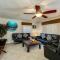 Hidden Oasis Condo with Shared Outdoor Pool - Weekly Rental Only condo