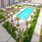 A Luxury Aprt 2 bedrooms Balcony with wonderful view Mall access hi speed WIFI Beach access & much more for Family Only - Rayyā
