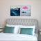 A Luxury Aprt 2 bedrooms Balcony with wonderful view Mall access hi speed WIFI Beach access & much more for Family Only - Rayyā