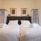 Eden Boutique Rooms in Front of The Walls