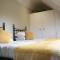Wonderfully Spacious Luxury Holiday Cottage - Billingshurst