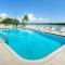 Bay View, Studio206, Beach steps away! Pool+WiFi - Ruskin