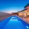 Corleone - Modern Villa with Jacuzzi in Kalkan - 卡斯