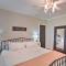 The Copper Roost Lake Texoma Escape with Hot Tub