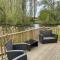 Beautiful and Tranquil Lakeside Lodge - Sleeps 5 - Northampton