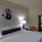 Acme Hotel Company Chicago