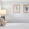 Hamptons Meets Hervey Bay In Upmarket Resort - Ocean Views