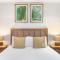 Hamptons Meets Hervey Bay In Upmarket Resort - Ocean Views