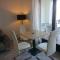 1 Zimmer Apartment mit Seesicht und Pool
