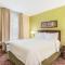 Birch Hills Suites - Blue Ash