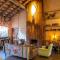 Pura Vida YerbaBuena Suite & Host