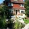 Rosemead Guest House - Claygate