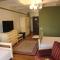 Boutique Vila White Duchess