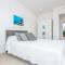 M A R I V E N T Suite with bathroom and terrace 50 m2