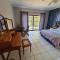 Margate Sunrise Seaview Secure Home - FAMILY ONLY, NO GROUPS