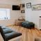 Hamilton Lodge - Cottage sleeps 8