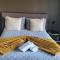 Lakefront Apartments,18 LAKE ESPLANADE ROAD - 皇后镇