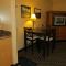 Athabasca Valley Inn & Suites