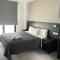 6 Bis HOTEL