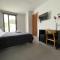 6 Bis HOTEL