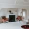 Healing Manor Hotel