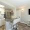 Siesta Key Village-Suite #2: A block to the Beach! - Sarasota
