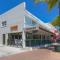 Siesta Key Village-Suite #2: A block to the Beach!