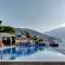 Carine Hotel Delfin