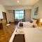 E-outfitting Golden Country Hotel