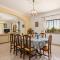 Villa Barreto by Villa Plus