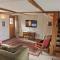 Lupin Cottage at Boningale Manor - Wolverhampton