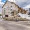 Golden Poles Chalet #110