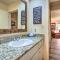Bend Condo with Deck, Resort-Style Amenities and Views! - Bend